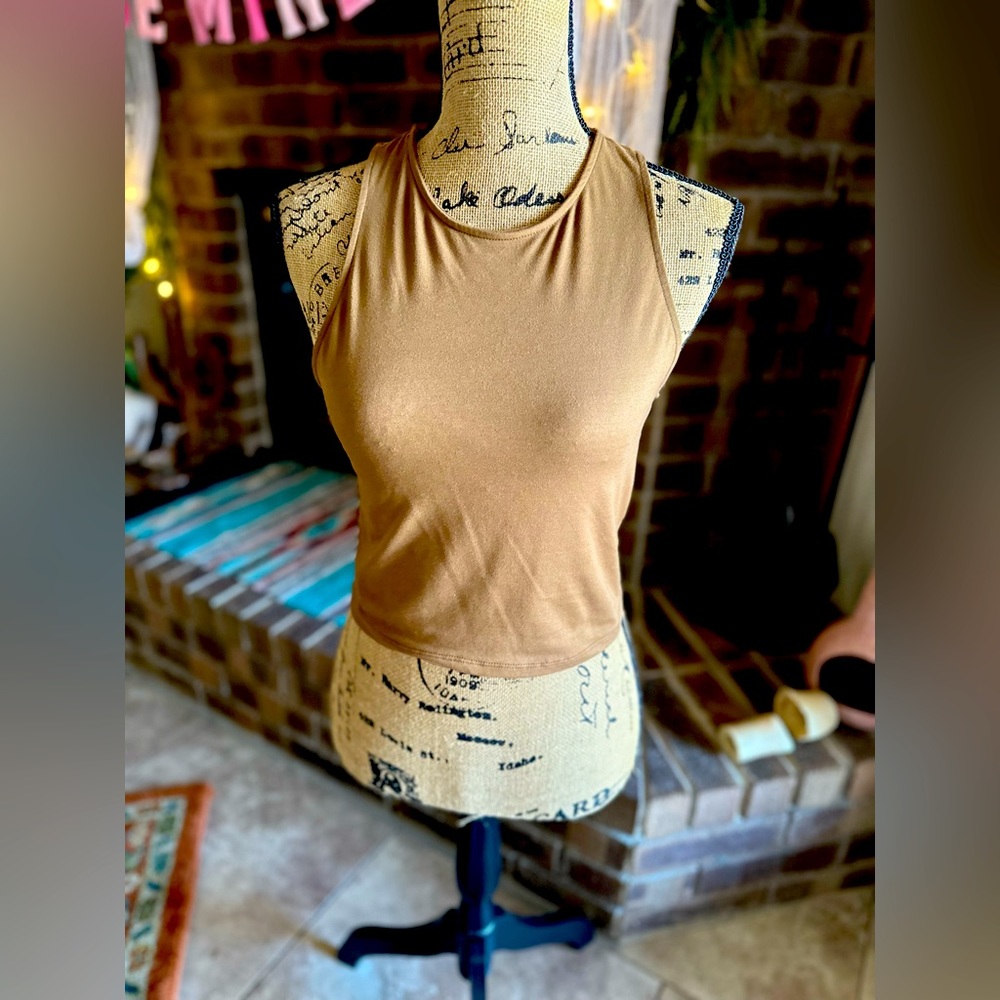 Gaze Tank Top